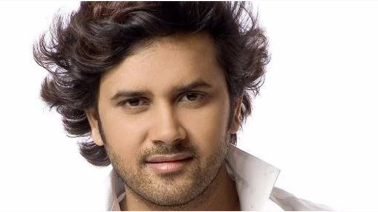 मांडूगडावरील निसर्गसौंदर्यात जावेदचं ‘व्हॅलेंटाइन साँग’ मांडूगडावरील निसर्गसौंदर्यात जावेदचं ‘व्हॅलेंटाइन साँग’