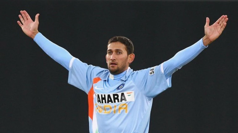 मुंबईकर अजित आगरकरचा 'या' पदासाठीचा अर्ज फेटाळला मुंबईकर अजित आगरकरचा 'या' पदासाठीचा अर्ज फेटाळला