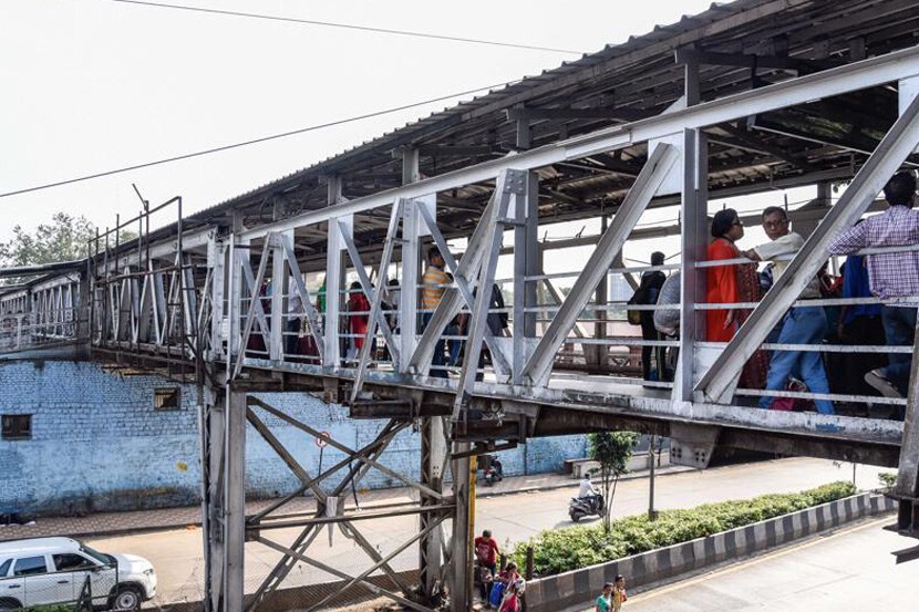 मरम्मत कार्य के चलते बोरीवली का उत्तर दिशा वाला FOB होगा बंद