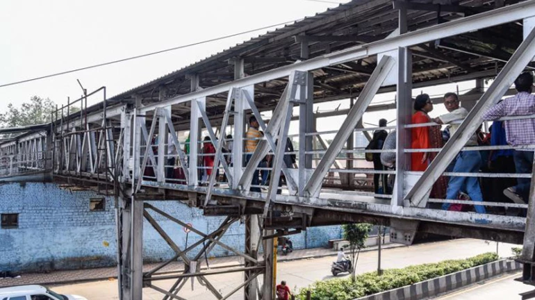 Footover bridges at Borivali and Malad to be repaired Footover bridges at Borivali and Malad to be repaired