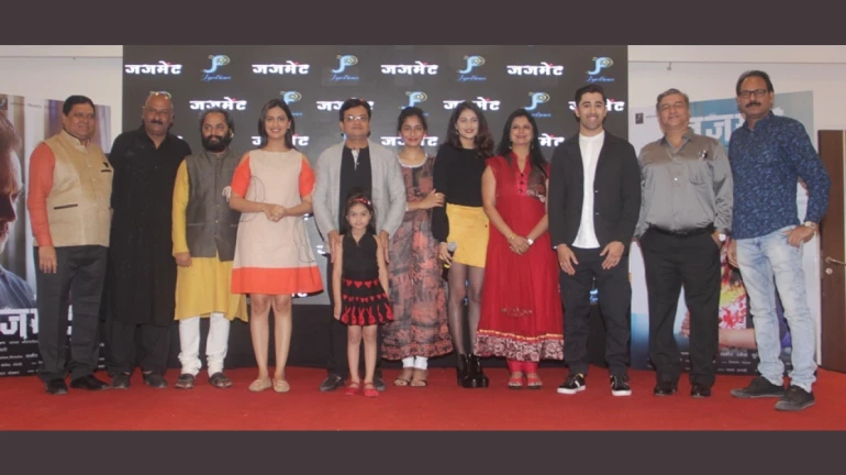 नीला सत्यनारायण यांचं ‘ऋण’ फेडणार ‘जजमेंट’! नीला सत्यनारायण यांचं ‘ऋण’ फेडणार ‘जजमेंट’!