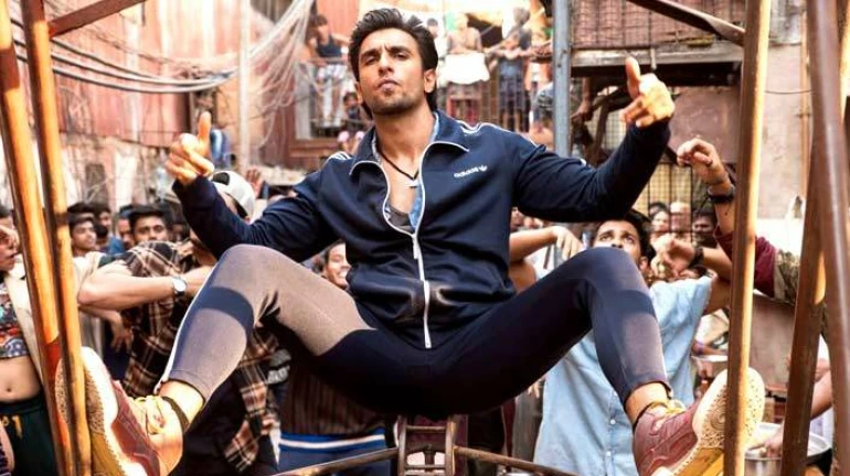 Zoya Akhtar's Gully Boy makes a total of ₹72.45 cr at the Box Office in the first weekend