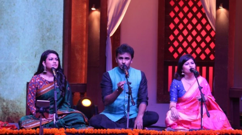 बाबूजींचा सांगितीक प्रवास उलगडणार ‘आनंदयात्री’ बाबूजींचा सांगितीक प्रवास उलगडणार ‘आनंदयात्री’