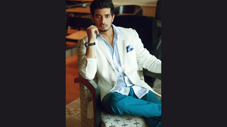 '८३ साठी ताहिर बनला लिटिल मास्टर '८३ साठी ताहिर बनला लिटिल मास्टर