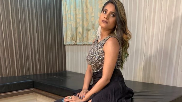 रेडियो मिर्ची अवॉर्ड में दिखा सिंगर ज्योतिका टांगरी का जलवा रेडियो मिर्ची अवॉर्ड में दिखा सिंगर ज्योतिका टांगरी का जलवा