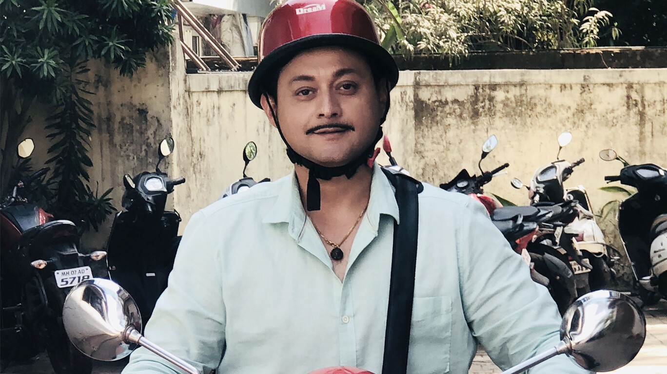 स्वप्निलच्या नव्या लुकचा ‘मोगरा फुलला’