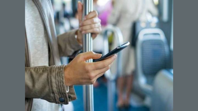 लोकल ट्रेनों में 2018 में मोबाइल चोरी की वारदातों में 3100 प्रतिशत की बढ़ोत्तरी