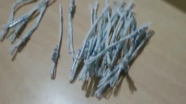 चांदीप बंदरावर स्फोटक पदार्थ सापडल्याने खळबळ चांदीप बंदरावर स्फोटक पदार्थ सापडल्याने खळबळ