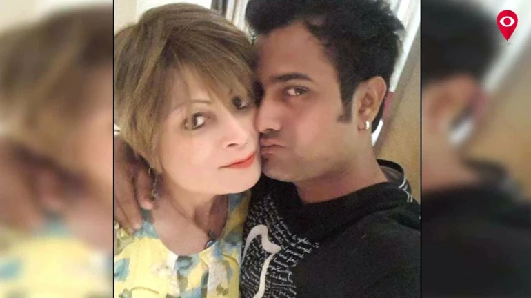 अभिनेत्री बॉबी डार्लिंग ने पति से मांगा तलाक और 2 करोड़ रुपए अभिनेत्री बॉबी डार्लिंग ने पति से मांगा तलाक और 2 करोड़ रुपए