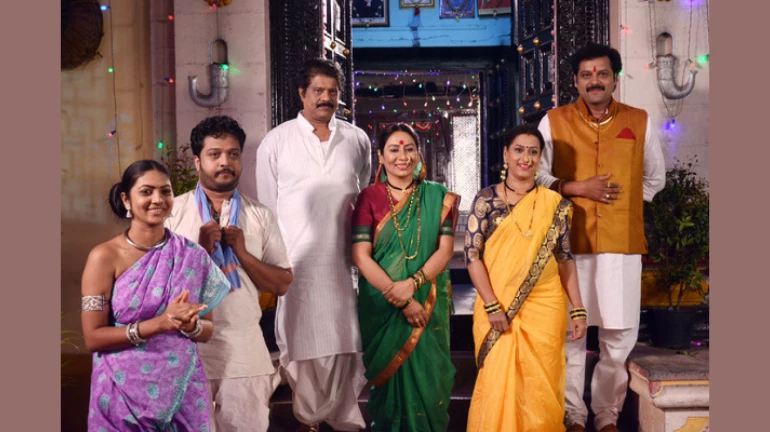 गणेश यादव करतोय 'ऑनलाईन मिस्टेक' गणेश यादव करतोय 'ऑनलाईन मिस्टेक'