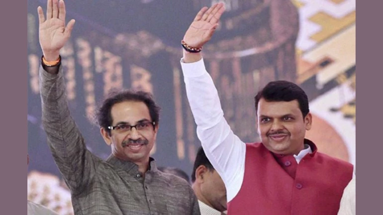 कोल्हापुरात महालक्ष्मीच्या दर्शनानंतर फुटणार युतीच्या प्रचाराचा नारळ कोल्हापुरात महालक्ष्मीच्या दर्शनानंतर फुटणार युतीच्या प्रचाराचा नारळ