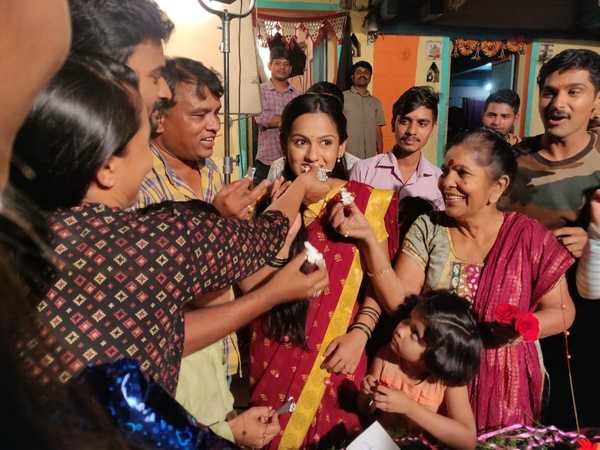 शितलीसाठी सरप्राईज अन् सहकलाकारांचं गूडलक!