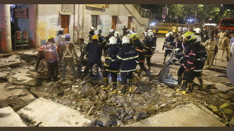 हिमालय ब्रिज दुर्घटनेनंतर वाहतूक मार्गात बदल हिमालय ब्रिज दुर्घटनेनंतर वाहतूक मार्गात बदल