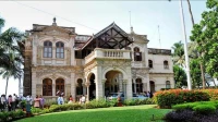 मुंबईतील महापौरांच्या बंगल्याच्या नुतनीकरणावरून आदित्य ठाकरे आक्रमक मुंबईतील महापौरांच्या बंगल्याच्या नुतनीकरणावरून आदित्य ठाकरे आक्रमक