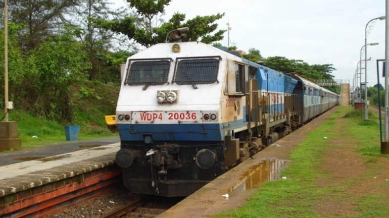 उन्हाळी सुट्ट्यांसाठी कोकण मार्गावर ५२ स्पेशल गाड्या उन्हाळी सुट्ट्यांसाठी कोकण मार्गावर ५२ स्पेशल गाड्या