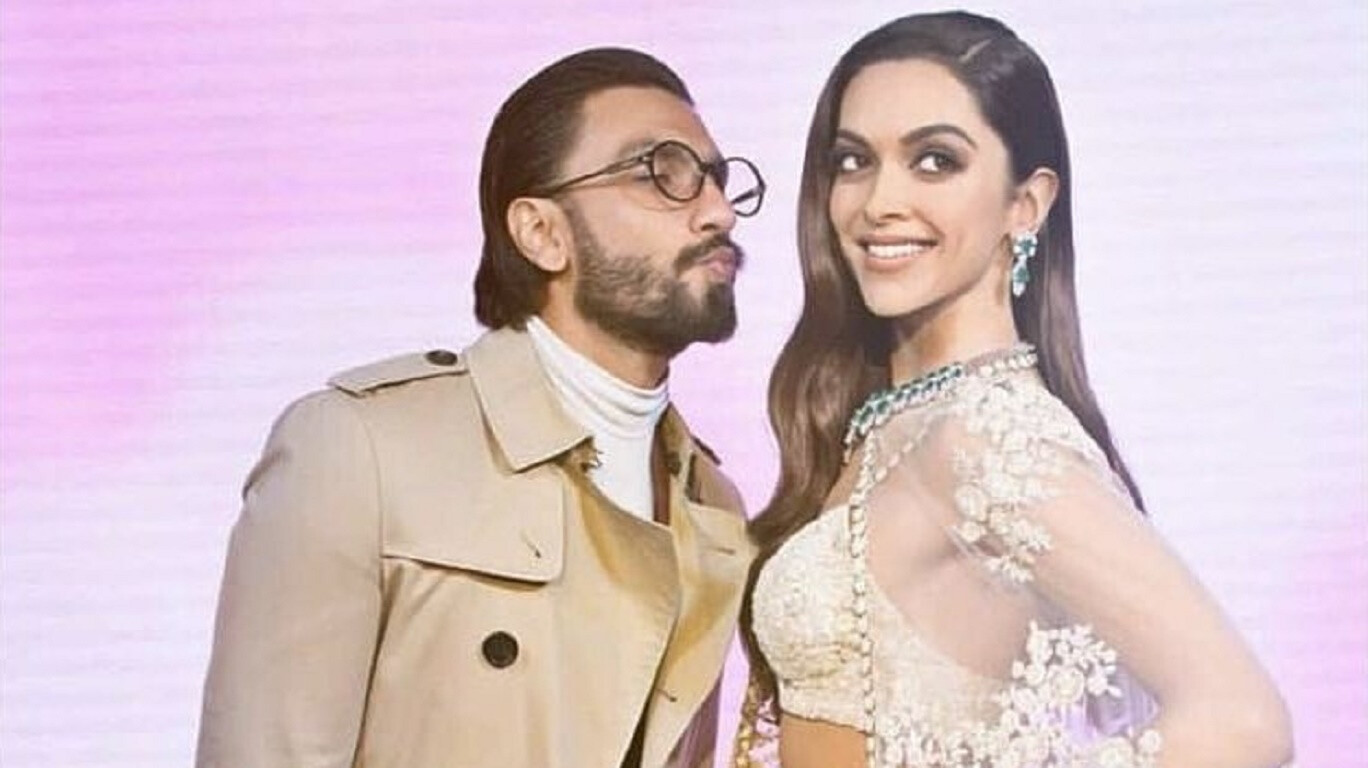 रणवीर ने दीपिका के पुतले के साथ तस्वीर शेयर करते हुए कह दी बड़ी बात