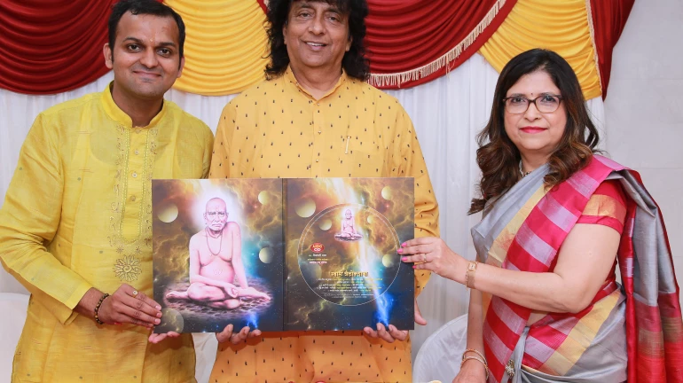 रसिक दरबारी ‘स्वामी त्रैलोक्याचा’ रसिक दरबारी ‘स्वामी त्रैलोक्याचा’