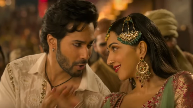 ‘कलंक’ के ‘फर्स्ट क्लास’ गाने में दिखी वरुण-कियारा की जबरदस्त केमेस्ट्री ‘कलंक’ के ‘फर्स्ट क्लास’ गाने में दिखी वरुण-कियारा की जबरदस्त केमेस्ट्री