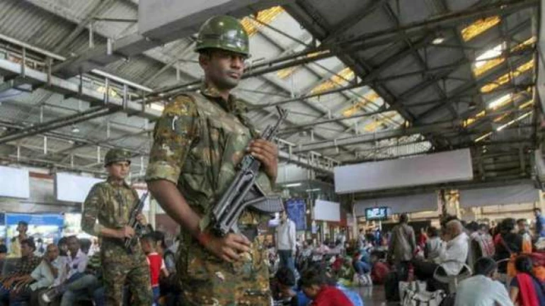 मुंबईत ‘२६/११’सारखा हल्ला करण्याची धमकी, सुरक्षा यंत्रणा सतर्क मुंबईत ‘२६/११’सारखा हल्ला करण्याची धमकी, सुरक्षा यंत्रणा सतर्क