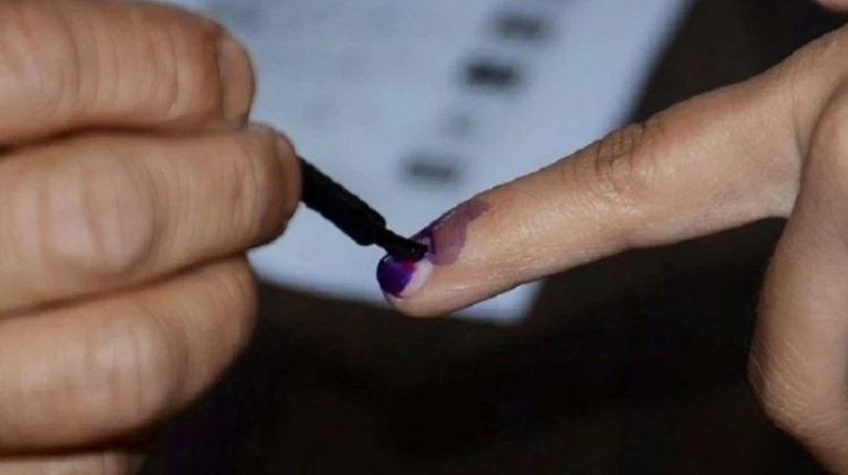 राज्यभरात लोकसभा निवडणुकीसाठी ३ लाख शाईच्या बाटल्या राज्यभरात लोकसभा निवडणुकीसाठी ३ लाख शाईच्या बाटल्या