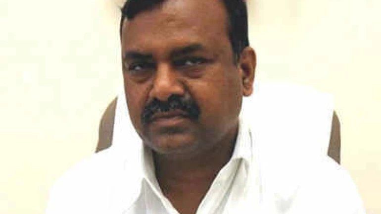 बीजेपी सांसद राजेंद्र गावित शिवसेना में शामिल, इनाम में मिली पालघर की सीट