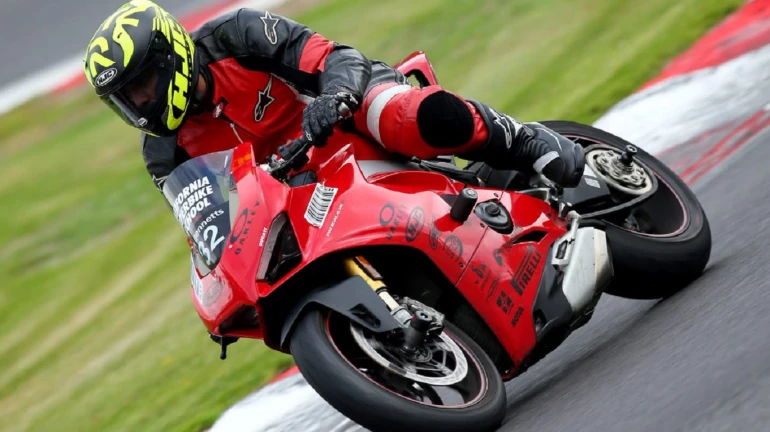 एक बार फिर बाइकर्स का किरदार निभाने के लिए जॉन अब्राहम तैयार एक बार फिर बाइकर्स का किरदार निभाने के लिए जॉन अब्राहम तैयार