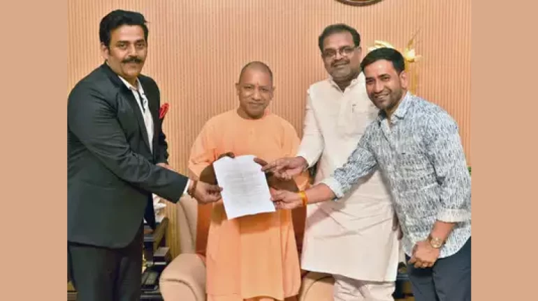 भोजपुरी इंडस्ट्री के सुपर स्टार दिनेश लाल यादव उर्फ निरहुआ भी बीजेपी में हुए शामिल भोजपुरी इंडस्ट्री के सुपर स्टार दिनेश लाल यादव उर्फ निरहुआ भी बीजेपी में हुए शामिल