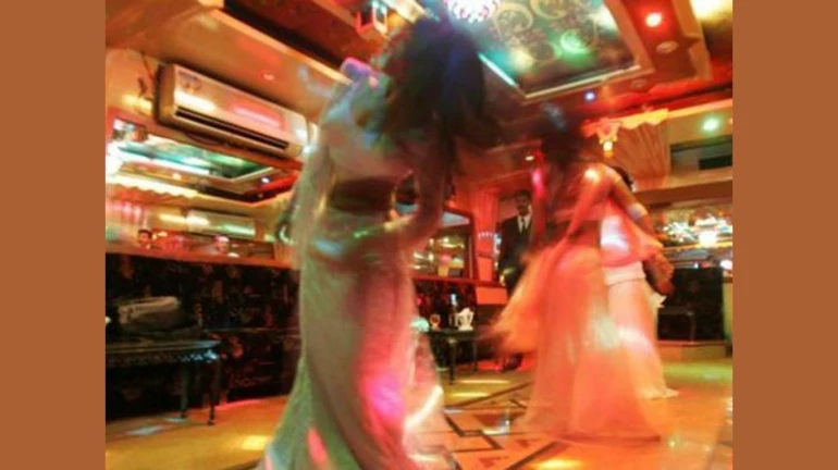 मुख्यमंत्री के निवास स्थान 'वर्षा' के पते पर लिया बीयर बार का लाइसेंस मुख्यमंत्री के निवास स्थान 'वर्षा' के पते पर लिया बीयर बार का लाइसेंस