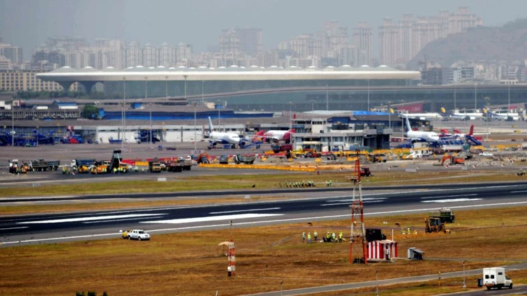 रन वेच्या दुरूस्तीचं काम पूर्ण, रविवारपासून मुंबई एअरपोर्ट पूर्ण क्षमतेने सुरू