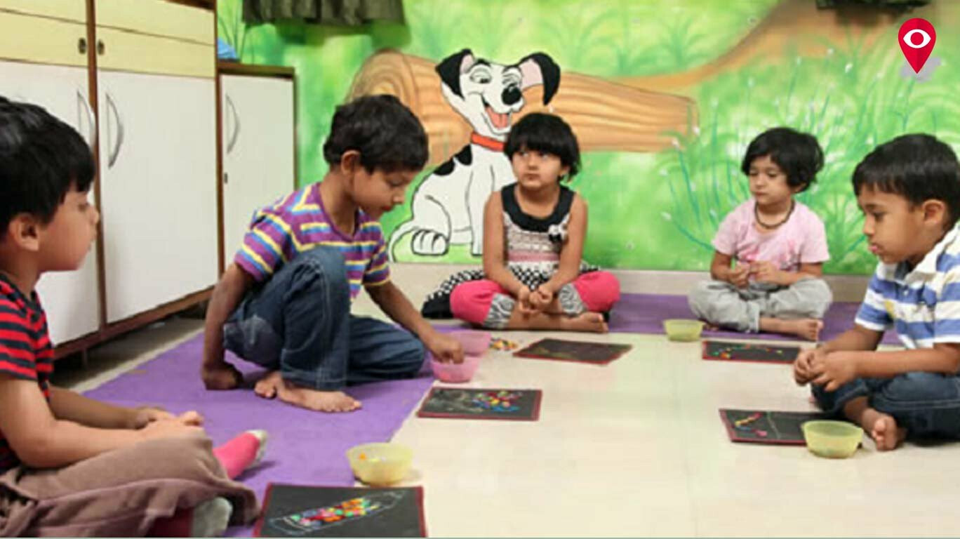 मतदान केंद्रावर यंदा विविध सुविधा, लहानमुलांसाठी पाळणाघर