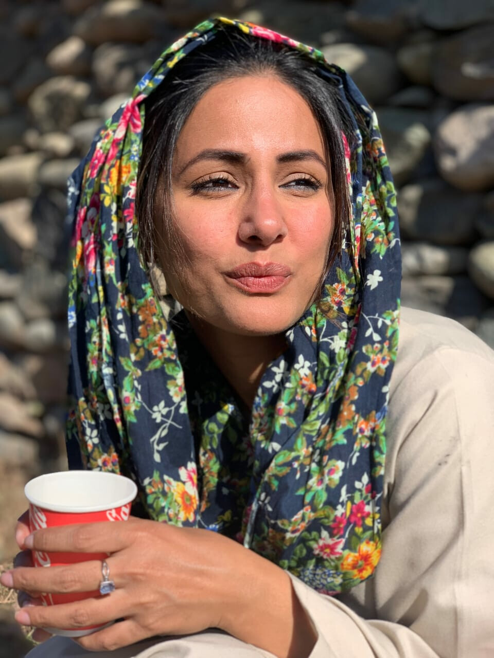 Hina Khan shoots in the exotic locales of Kashmir for Bollywood debut 'Lines'