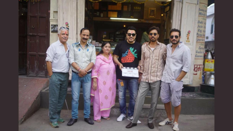 इरफान खान ने शुरु की ‘अंग्रेजी मीडियम’ की शूटिंग इरफान खान ने शुरु की ‘अंग्रेजी मीडियम’ की शूटिंग