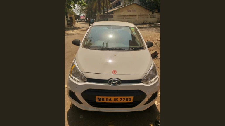 शिवडीत पोलिसांनी पकडली १२ लाखांची संशयीत रक्कम शिवडीत पोलिसांनी पकडली १२ लाखांची संशयीत रक्कम