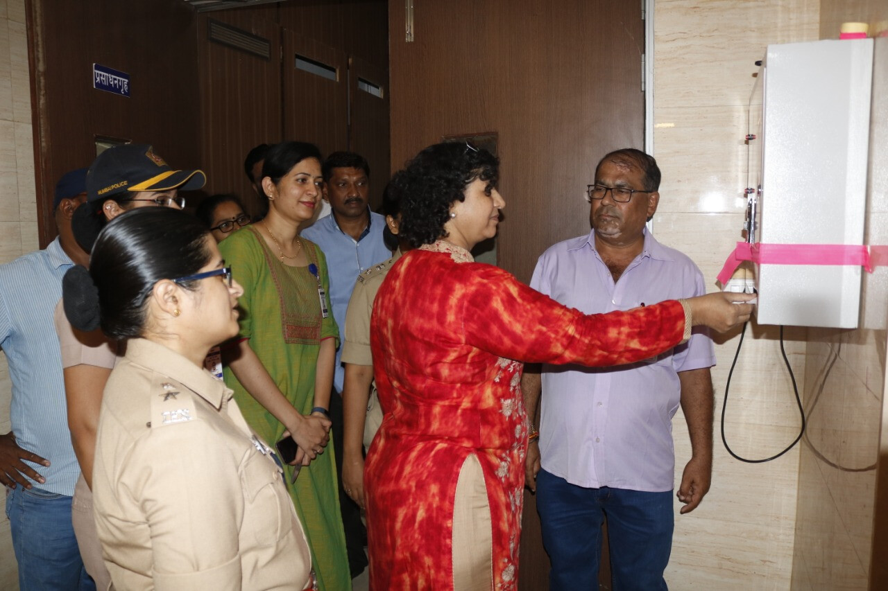 Sanitary pads vending machine to be set up in Mumbai Police Headquaters