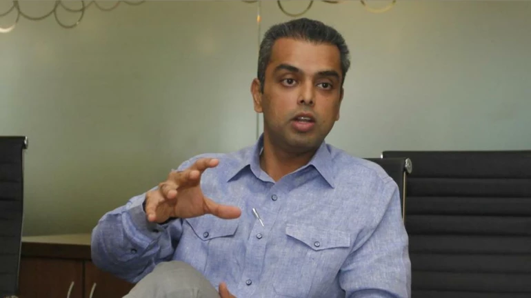 Concentrate on Worli, you seemed unpopular: Milind Deora to Aaditya Thackeray Concentrate on Worli, you seemed unpopular: Milind Deora to Aaditya Thackeray