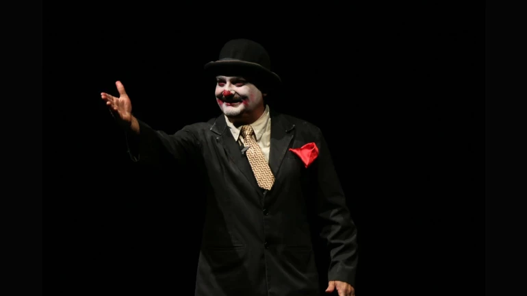 'छप्पड़ फाड़ के' हसाएंगे विनय पाठक, पुणे में शुरु हुई फिल्म की शूटिंग 'छप्पड़ फाड़ के' हसाएंगे विनय पाठक, पुणे में शुरु हुई फिल्म की शूटिंग