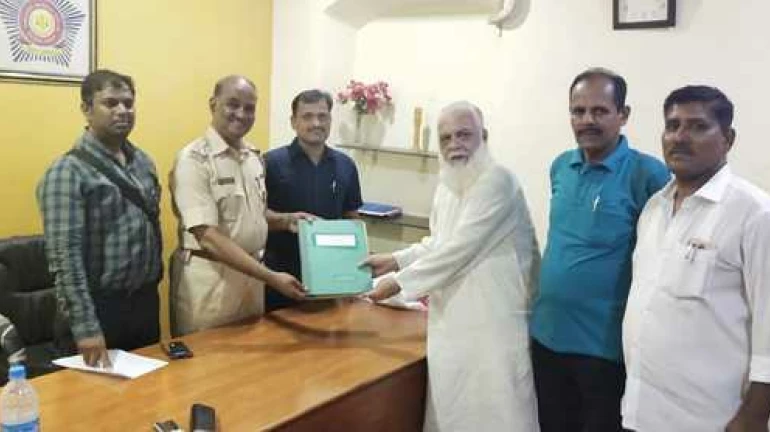 आमदाराची हरवलेली बॅग २४ तासात शोधली आमदाराची हरवलेली बॅग २४ तासात शोधली