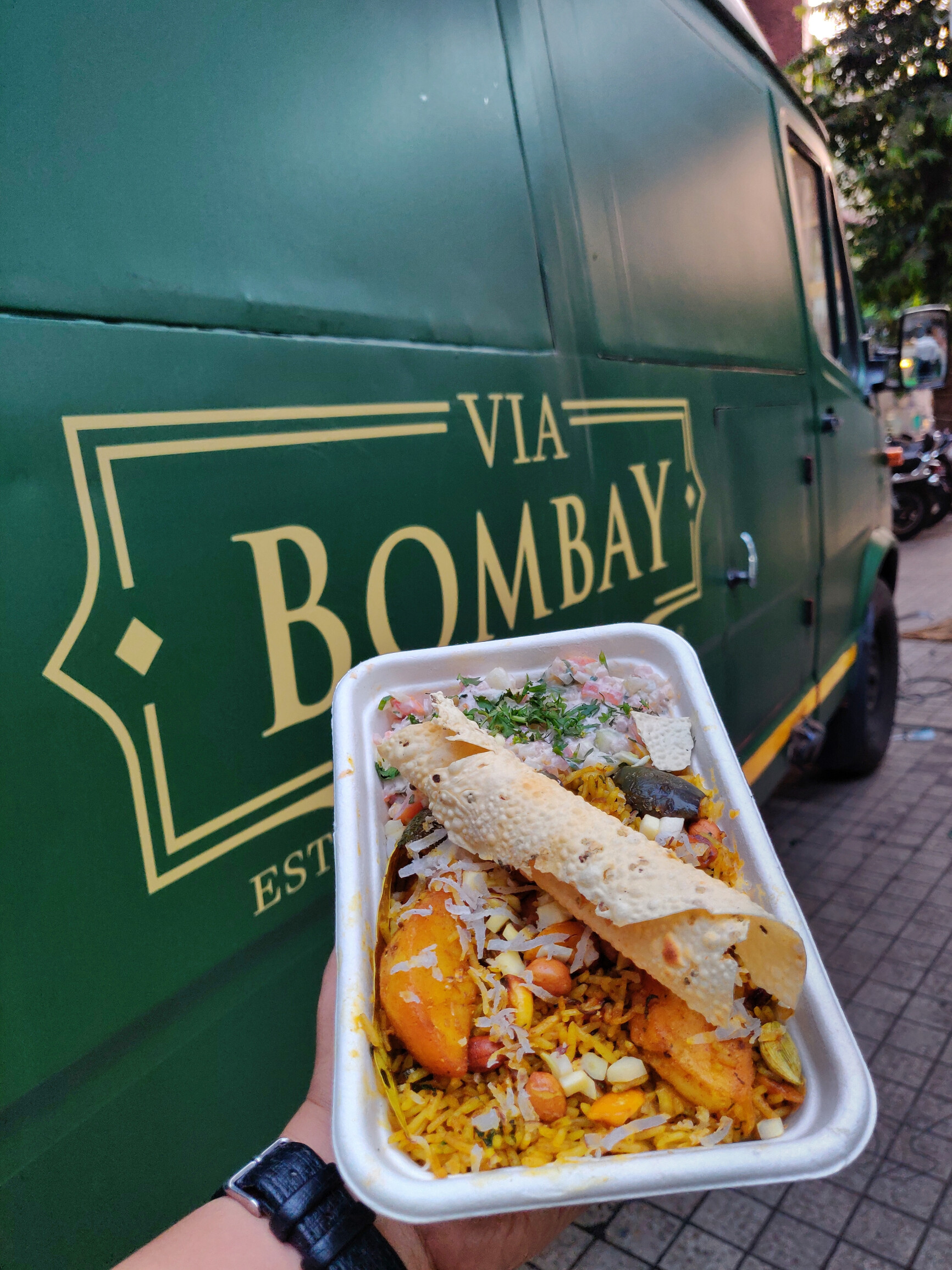 Via Bombay Goes Mobile With Bombay Food Truck | Mumbai Live