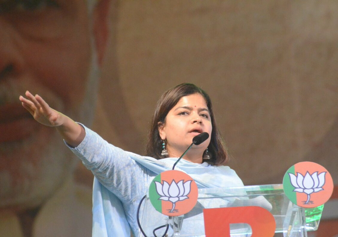 Will Poonam Mahajan be able to repeat her victory against Priya Dutt?