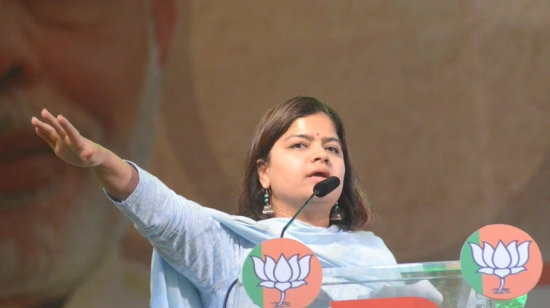 शिवसेनेशी जुळवून घेतलेल्या पूनम महाजन पुन्हा येतील का निवडून ? शिवसेनेशी जुळवून घेतलेल्या पूनम महाजन पुन्हा येतील का निवडून ?