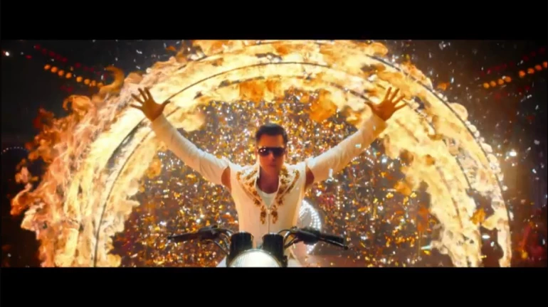 पहा, सलमानच्या रंगीन जीवनाचा फ्लॅशबॅक! पहा, सलमानच्या रंगीन जीवनाचा फ्लॅशबॅक!