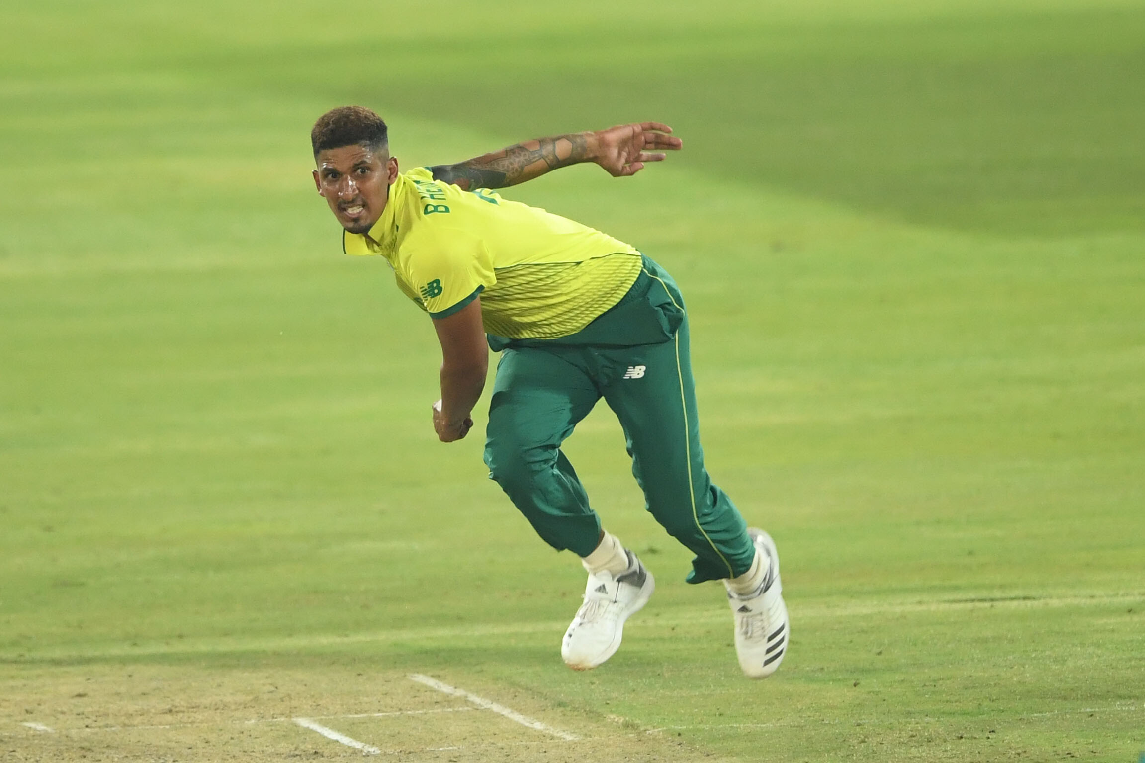 IPL 2019: Mumbai Indians sign Hendricks as a replacement for Alzarri Joseph