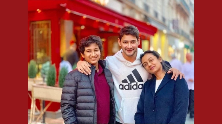 महेश बाबू ने पूरी की 'महर्षि' की शूटिंग, अब फैमिली के साथ बिता रहे हैं वक्त महेश बाबू ने पूरी की 'महर्षि' की शूटिंग, अब फैमिली के साथ बिता रहे हैं वक्त