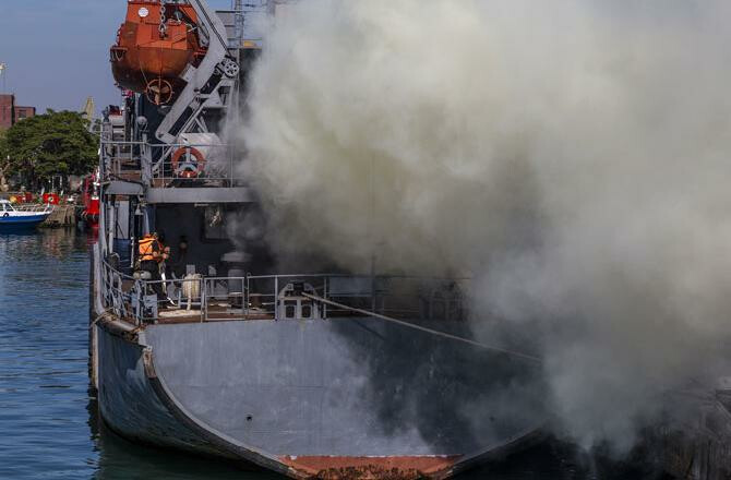 महाराजा जहाज में लगी आग में एक और कर्मचारी की मौत
