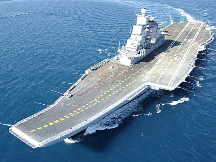 आयएनएस विक्रमादित्यवर आग;  एक अधिकारी शहीद