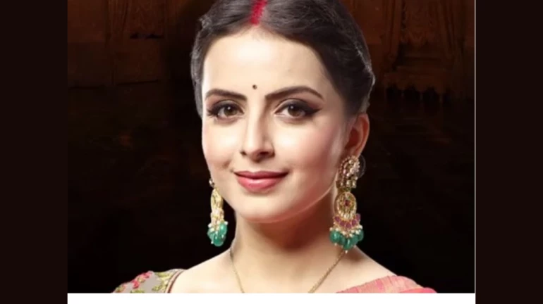 श्रेनु पारिख एक चुलबुली लड़की से बनी कुटिल बहू, बटोर रही हैं वाहवाही! श्रेनु पारिख एक चुलबुली लड़की से बनी कुटिल बहू, बटोर रही हैं वाहवाही!