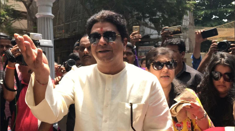 MNS chief Raj Thackeray waits for almost two hours in queue to cast his vote