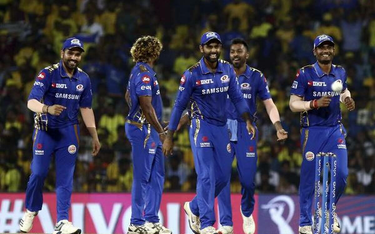 IPL 2019: Mumbai Indians seal playoffs berth after a super over thriller against Sunrisers Hyderabad