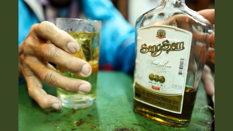 भारतीय पितात वर्षाला ५.९ लिटर दारू भारतीय पितात वर्षाला ५.९ लिटर दारू