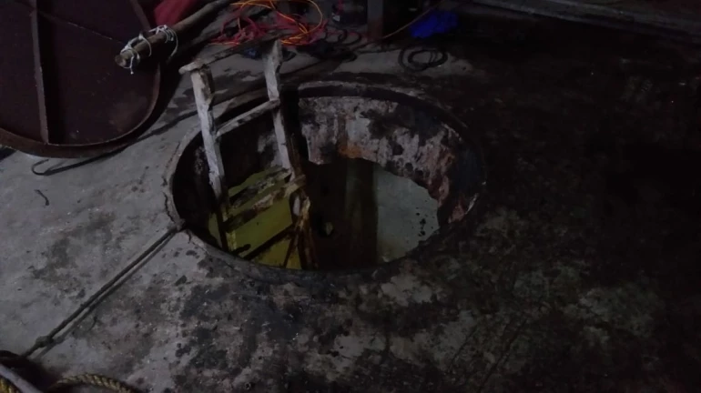 3 Killed, 5 Hospitalised due to Inhaling Toxic Gas in a Septic Tank in Thane 3 Killed, 5 Hospitalised due to Inhaling Toxic Gas in a Septic Tank in Thane
